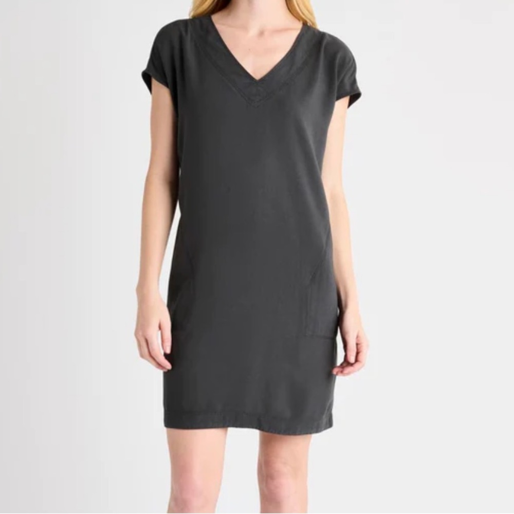 Splendid Charcoal Grey Cap Sleeve V-Neck Shift Dress✨